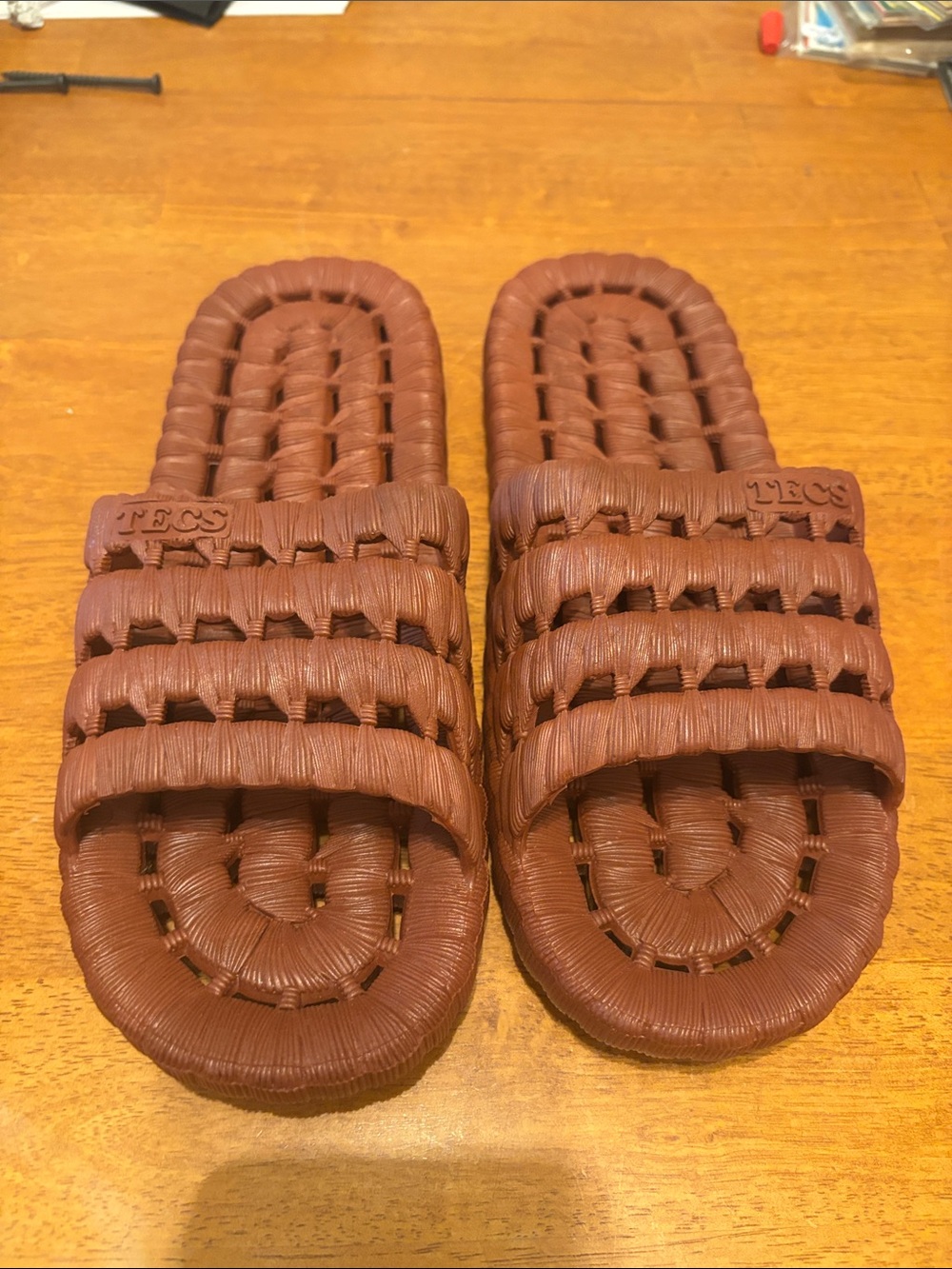 Tecs Men's Slides Sandal Brown Perforated Slip-On US size 8.5 - EUR 41